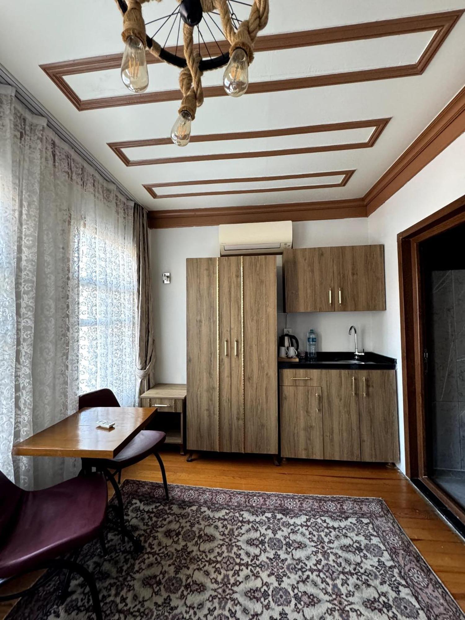 April Hotel Isztambul Kültér fotó